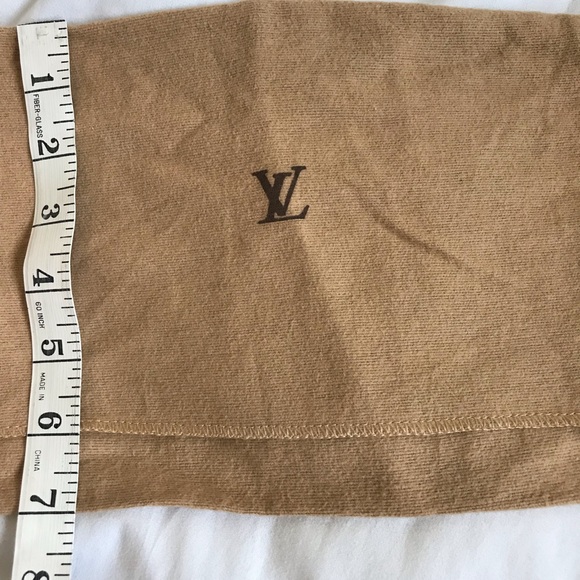 Louis Vuitton dust bag 7x11.5 in - Picture 3 of 3